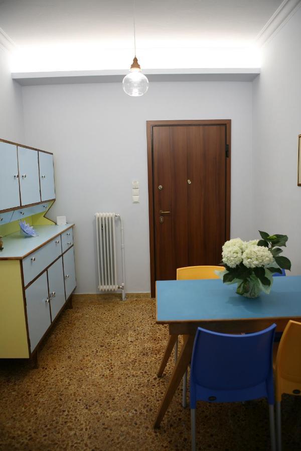 Marika Apartment Athènes Extérieur photo